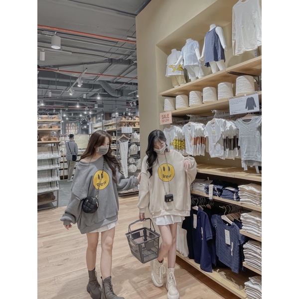 Áo nỉ bông cổ tròn chữ | BigBuy360 - bigbuy360.vn