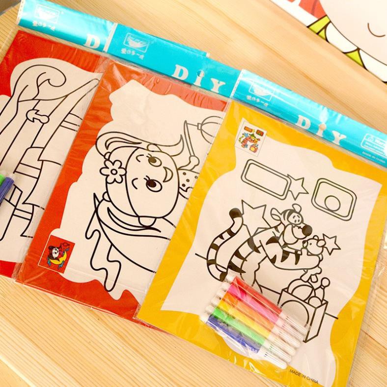 Bộ 2 ảnh và 6 bút màu tập vẽ cho bé nguồn hàng buôn sỉ