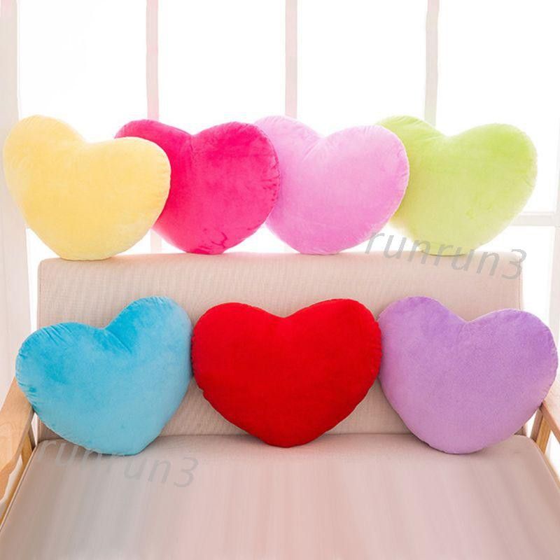 Trái tim gối ôm. gối tựa tặng quà valentine