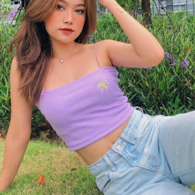 Áo 2 dây thêu hoa cúc một bên siêu đẹp lại rẻ