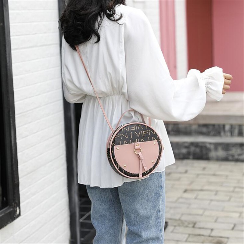 Túi Đeo Chéo Hình Tròn Nhỏ In Họa Tiết Đính Đinh Tán Đựng Điện Thoại Cho Nữ | BigBuy360 - bigbuy360.vn