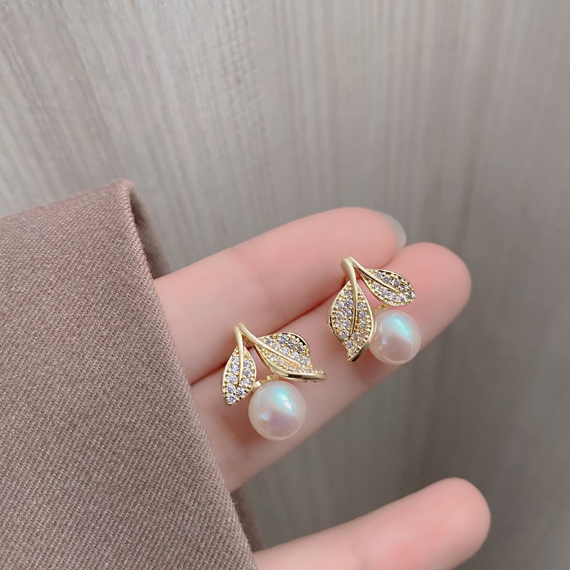 Bông Tai Mạ Bạc 925 Hình Chiếc Lá Đính Ngọc Trai Phong Cách Mới