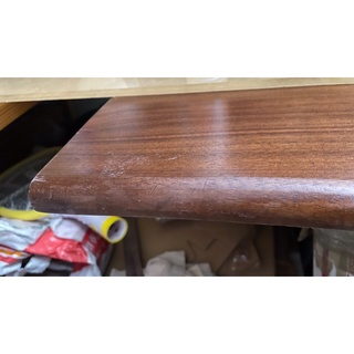 khách đặt kệ walnut theo yêu cầu