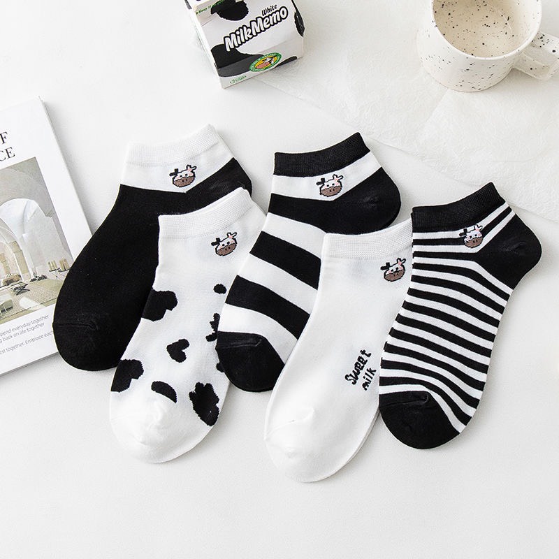 Tất vớ ngắn họa tiết bò sữa gấu cổ thấp -
