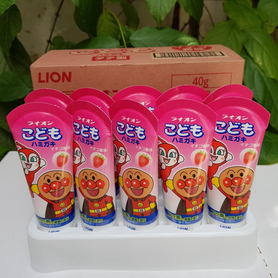 KEM ĐÁNH RĂNG CHO BÉ NHẬT BẢN LION 40G hương dâu và hương dưa gang - MADE IN JAPAN