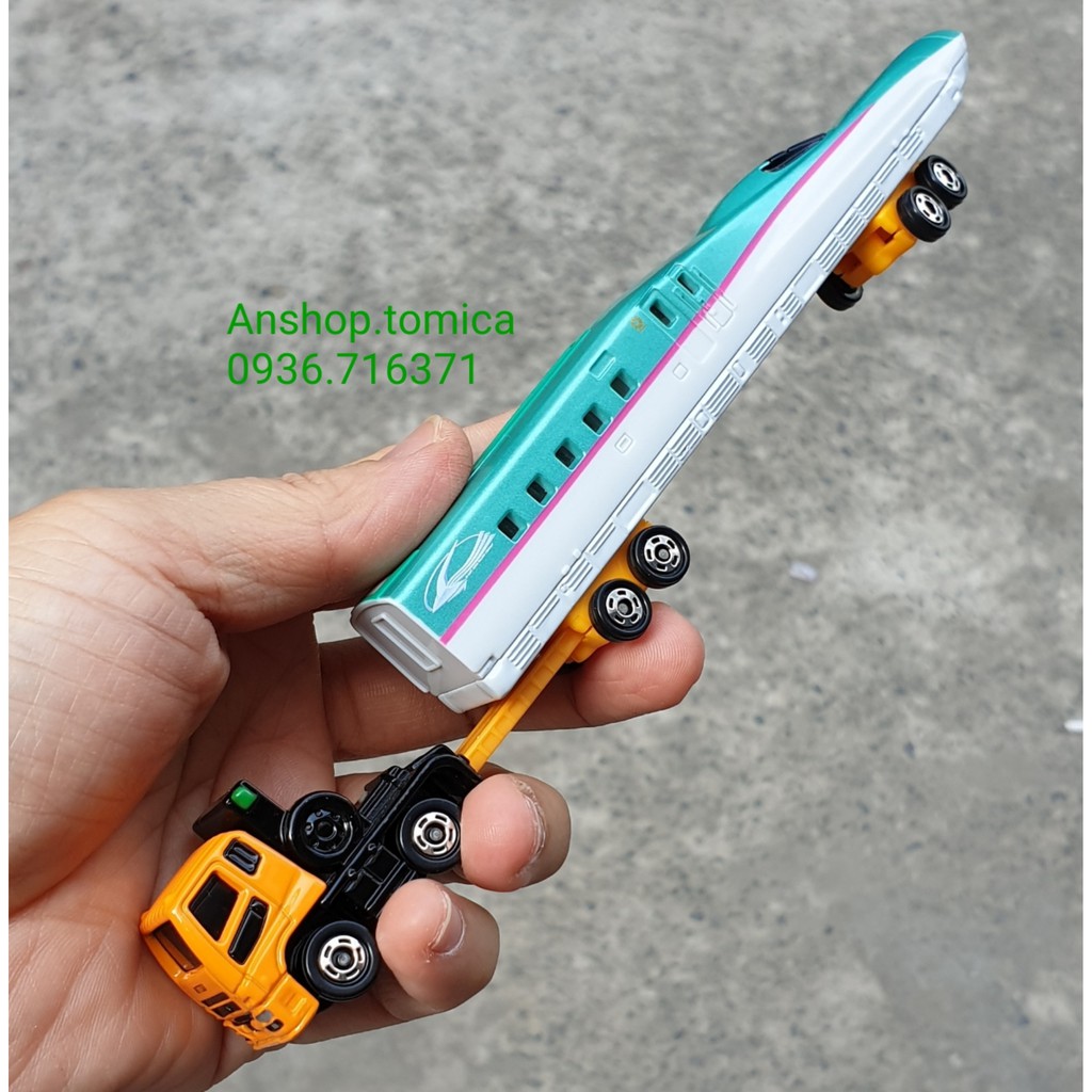 Mô hình xe cứu hộ tàu lửa tomica Nhật bản