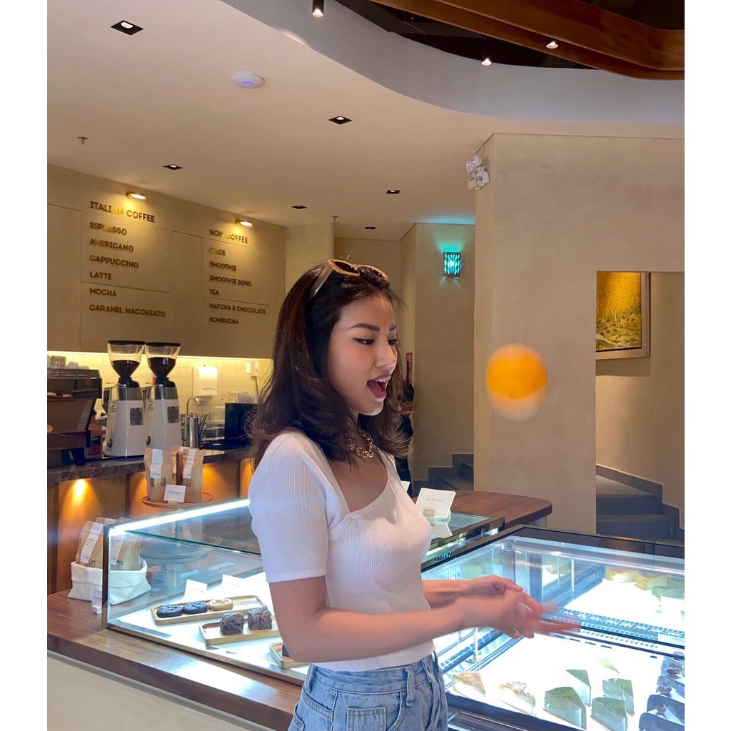 TheBlueTshirt - Áo thun Croptop Nữ - Neckline - Cutout Rib Cotton Top