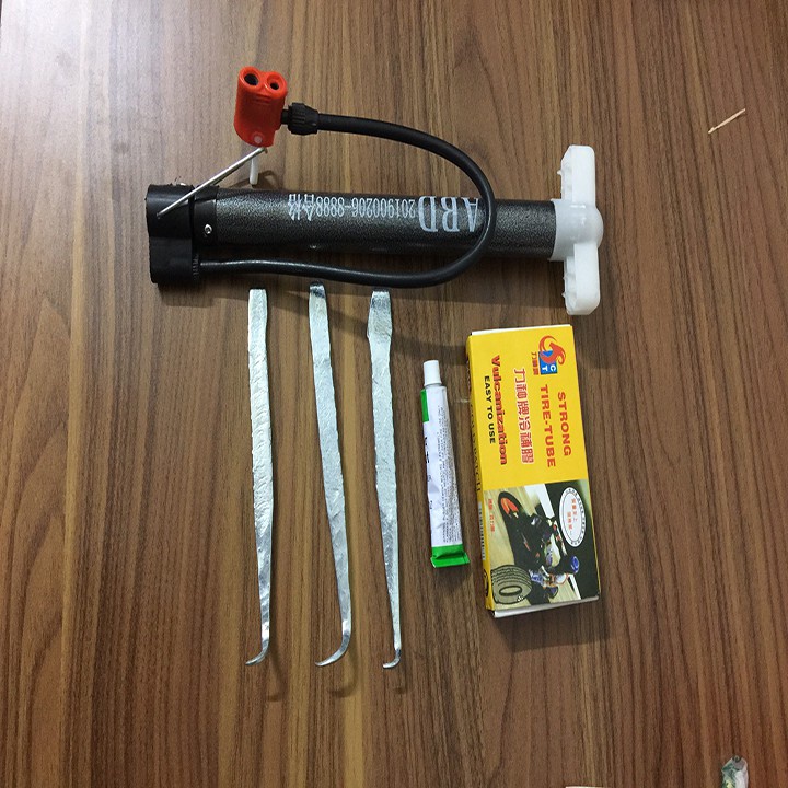 Bộ vá săm xe máy, bộ vá du lịch kèm theo bơm tay tiện dụng cho dân phượt, du lịch - BVXDXM