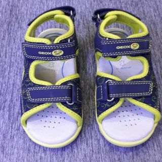 (FREE SHIP) Sandal  bé trai xuất dư
