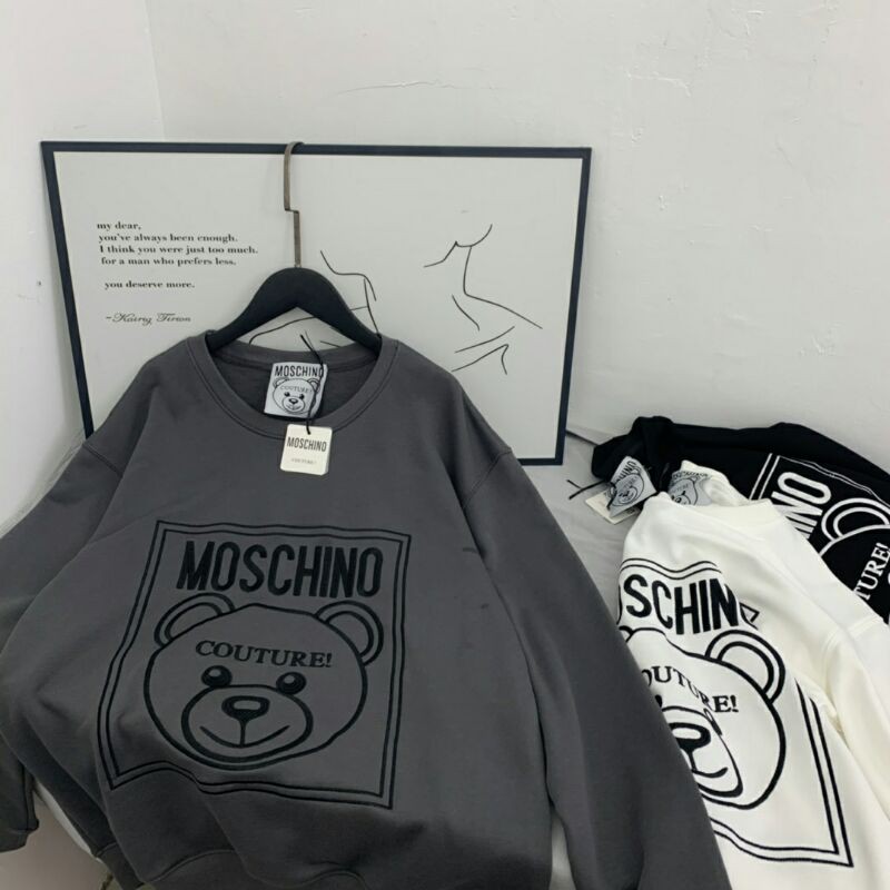 áo phông dài tay nam nữ đồng khoản moschino