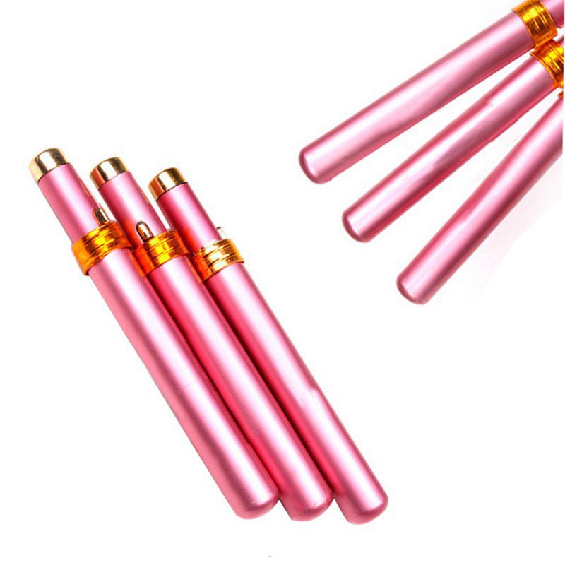 Bút cọ đánh son môi