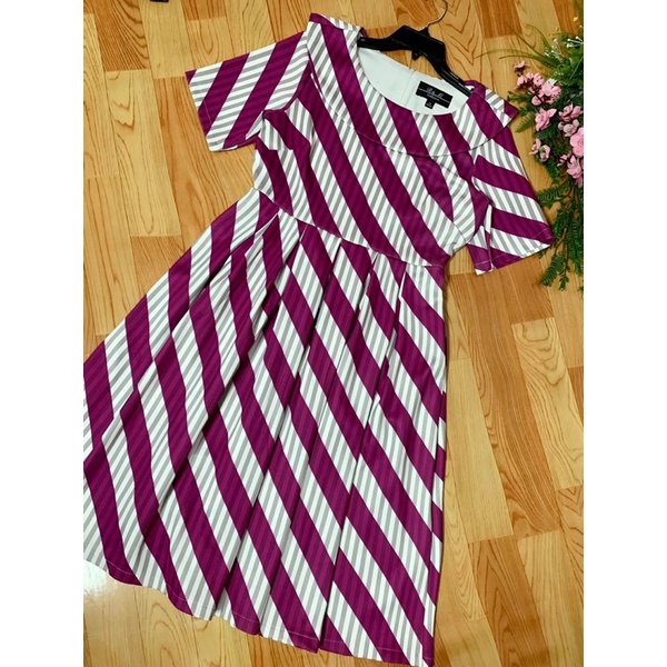 ĐẦM XOÈ SỌC BIGSIZE vnxk đầm che bụng vnxk