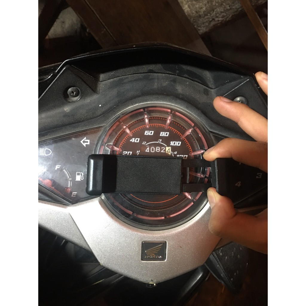 Kẹp điện thoại gắn mặt xe máy+Tặng túi chống nước-Bagmars | BigBuy360 - bigbuy360.vn