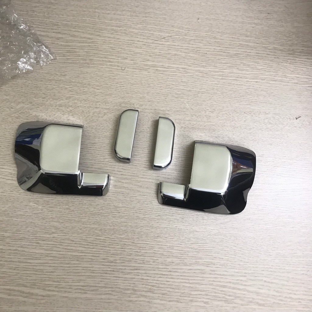 Bộ ốp bản lề sau xe Ford Transit form 2014-2021