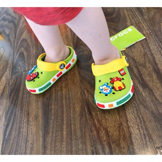 Dép croc tặng kèm 6 jb