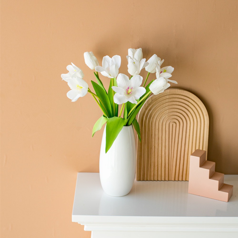 Hoa tulip giả trang trí nhà cửa,Bình hoa thủy tinh đựng Hoa tulip sáp đẹp