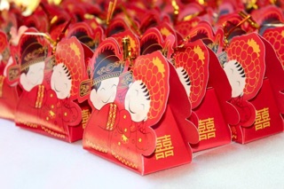 100 hộp cô dâu chú rể