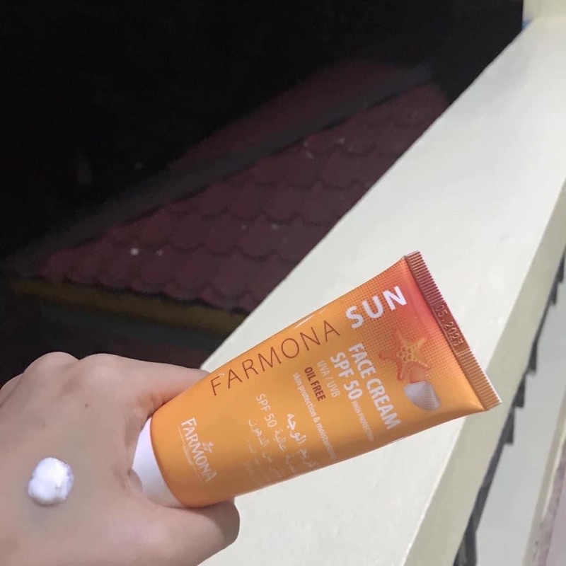 Kem chống nắng Farmona Sun Cho Da Nhạy Cảm, Nâng Tông Da Kiềm dầu 50ml