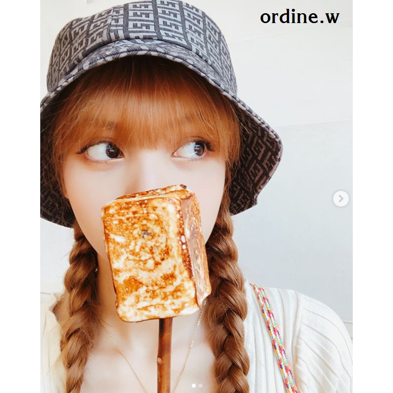 Sẵn_áo len hở bụng BLACKPINK Jennie Lisa, GFRIEND SinB, KARD Somin, LOVELYZ Sujeong, OH MY GIRL Hyojung Seunghee, Sakura | BigBuy360 - bigbuy360.vn