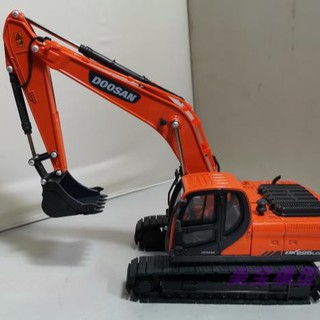 Mô Hình Xe Cần Cẩu Doosan Dx225Lca Bằng Hợp Kim Tỉ Lệ 1: 40