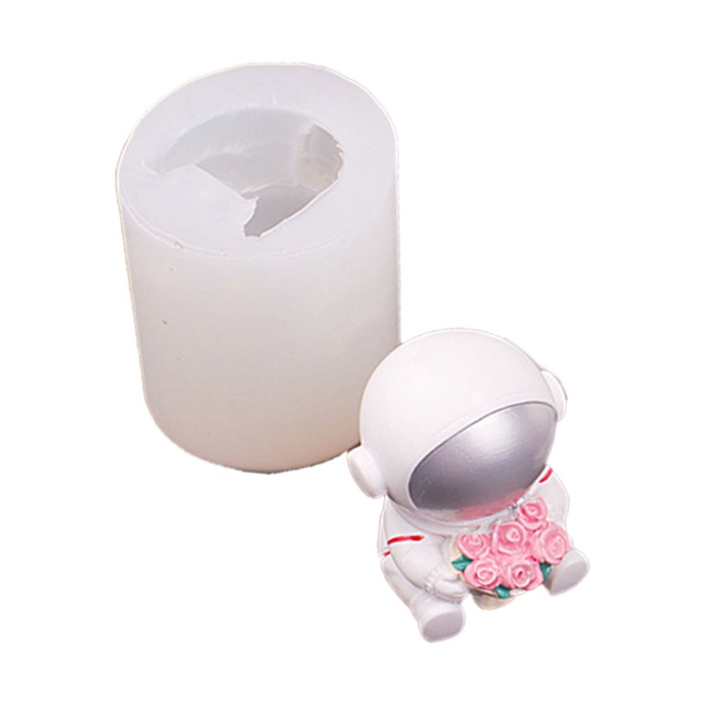 Khuôn silicone làm nến thơm hình phi hành gia