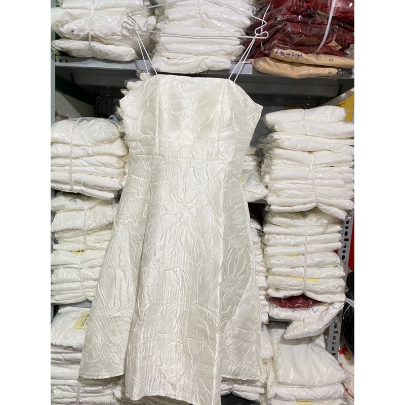[Mẫu mới] Váy trắng xòe CÓ MÚT NGỰC vải gấm 2 dây dự tiệc dạo phố cực xinh chất vải gấm loại 1 may 2 lớp [GẤM] | BigBuy360 - bigbuy360.vn