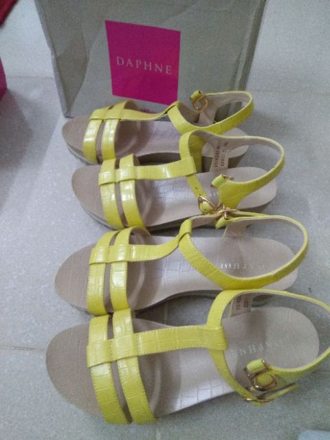 Sandal Daphne