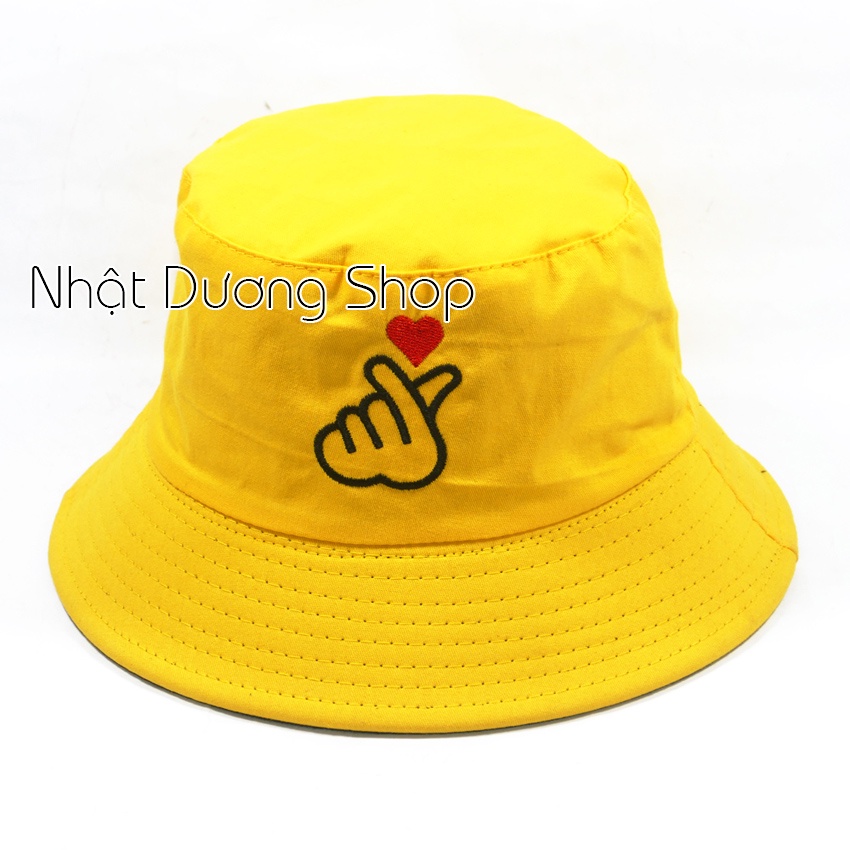 Nón bucket 2 mặt thêu hình bắn tim sành điệu - Chất liệu Cotton cao cấp tạo nên sự thoáng mát