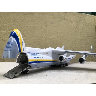 Mô hình máy bay antonov an-225 1:200