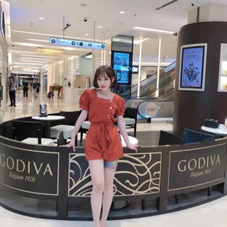 Set quần đùi áo cổ vuông