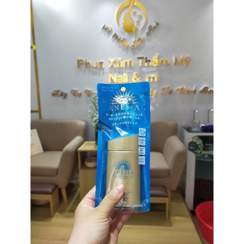 Kem chống nắng Anessa