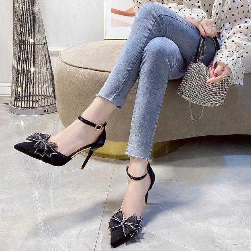 Giày Cao Gót Nữ 7P Bít Mũi Đế Nhọn,Sandal Nữ 7Cm có 2 Màu đen Trắng Quai đính Nơ phong cách tiểu thư hot 2021- mã BAĐ001