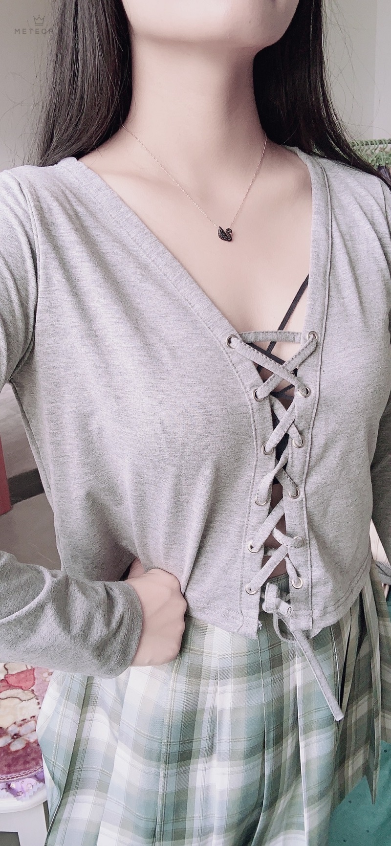 Áo Thun Dài Tay Hở Vai Thời Trang Nữ Tính | BigBuy360 - bigbuy360.vn