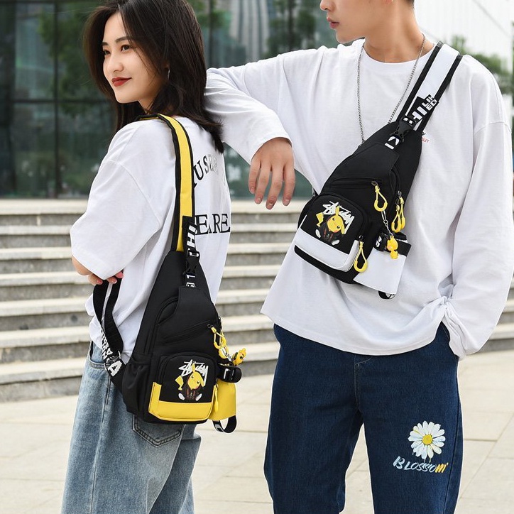 Túi đeo chéo nam nữ họa tiết Pikachu phản quang vải dù Canvas thời trang, tặng kèm móc khóa Pikachu cute, Apolo Shop