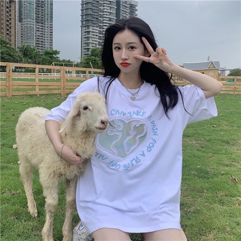 Áo trái tim phát sáng in nổi hot trend
