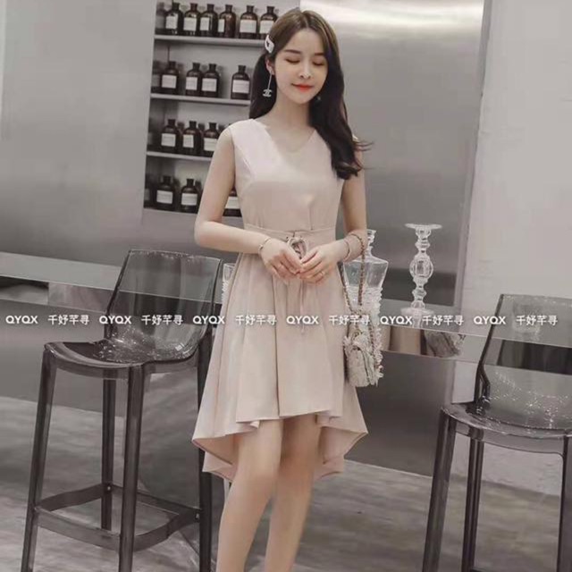 Váy đuôi cá thắt eo