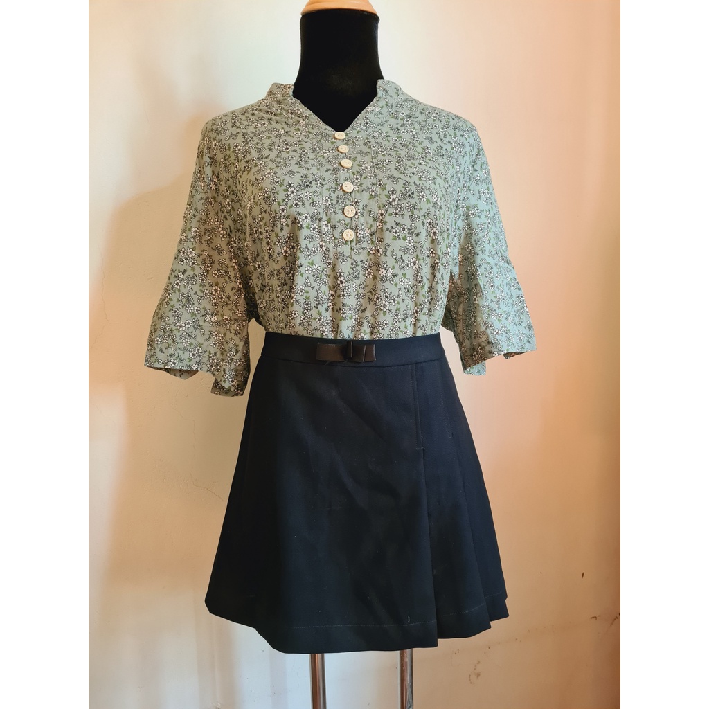 {Ảnh Thật + Hàng sẵn} Áo kiểu nữ hoa nhí cổ V, áo trung niên cho mẹ form rộng