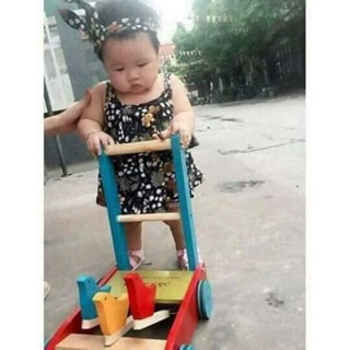 Xe tập đi 3 con gà cho bé yêu