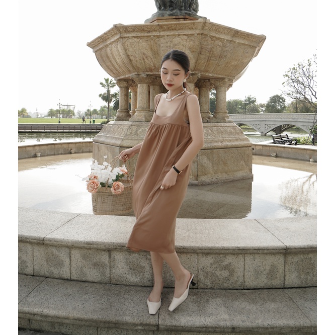Đầm Lụa Mát Mịn cổ vuông cột dây sau lưng màu Nâu S M L XL