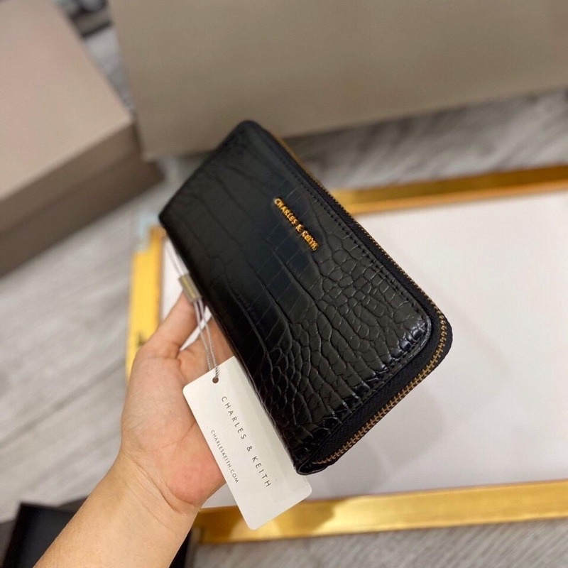 VÍ C N K VÂN DA RẮN SIZE 20