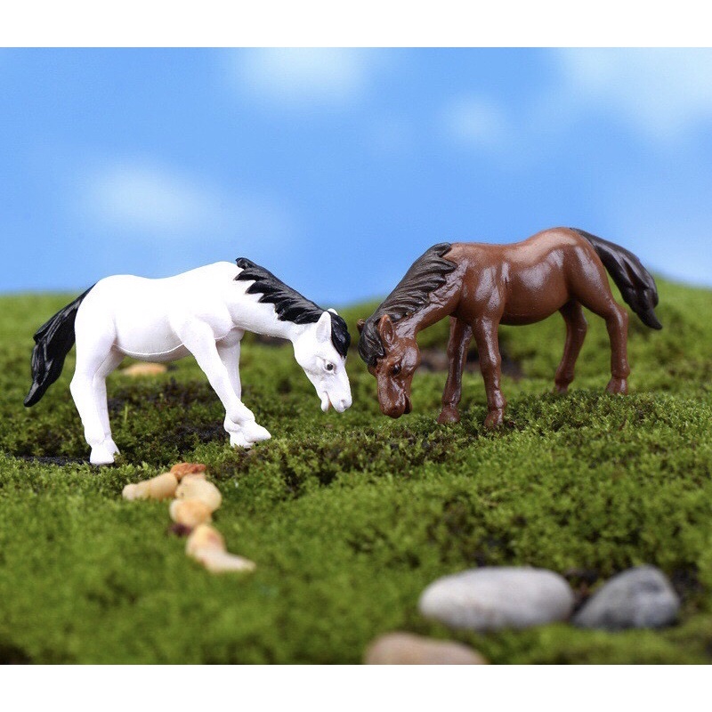 Ngựa Ăn Cỏ Mini | Phụ Kiện Trang Trí Tiểu Cảnh Terarium, Hồ Cá, Sen Đá