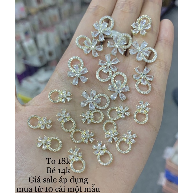 Cham hình đính móng