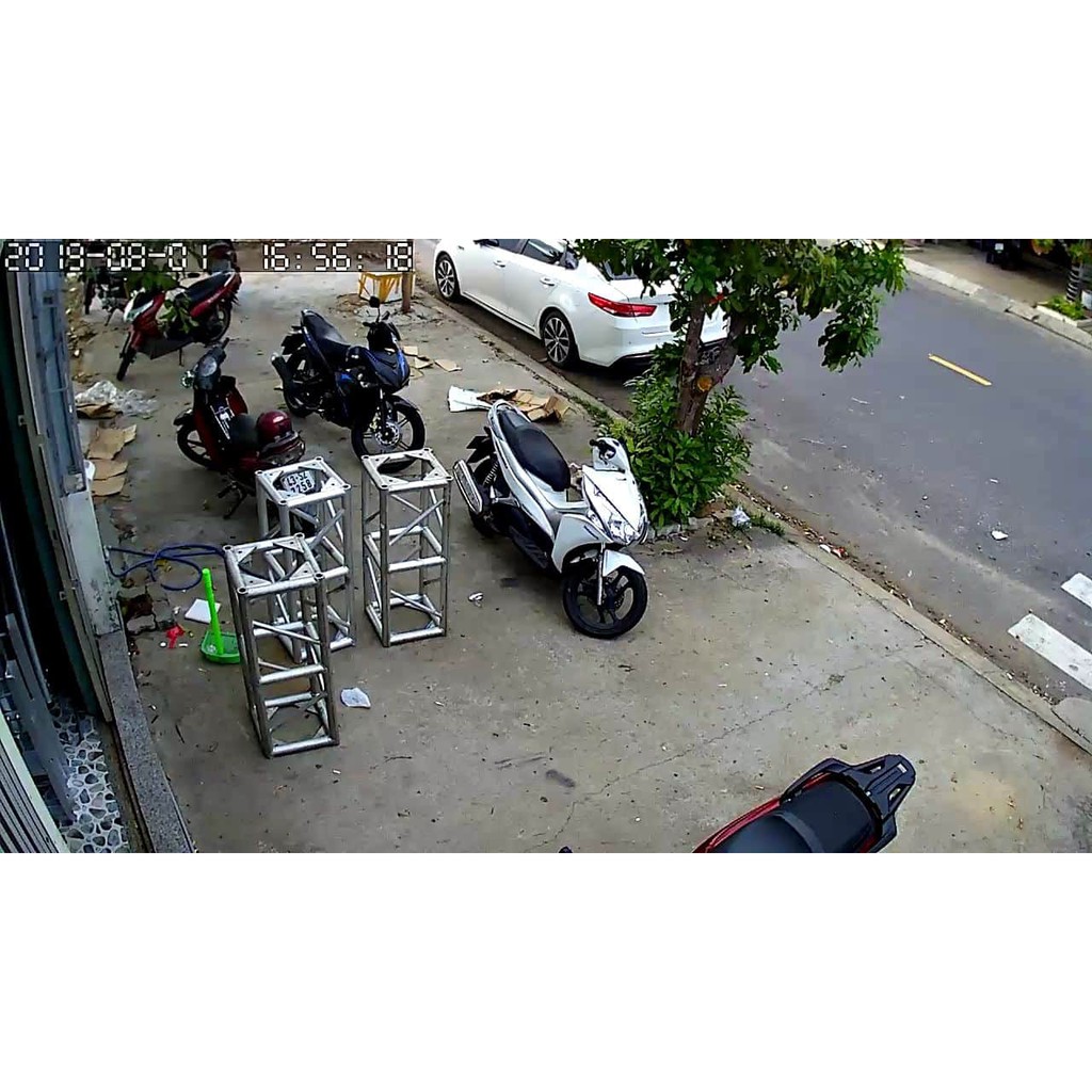 Camera Yoosee 3.0 Mpx Ngoài Trời Xoay 360° 4 râu Xem đêm có màu | BigBuy360 - bigbuy360.vn