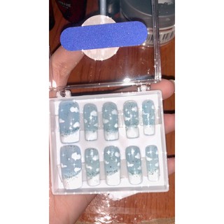 Móng úp sẵn
