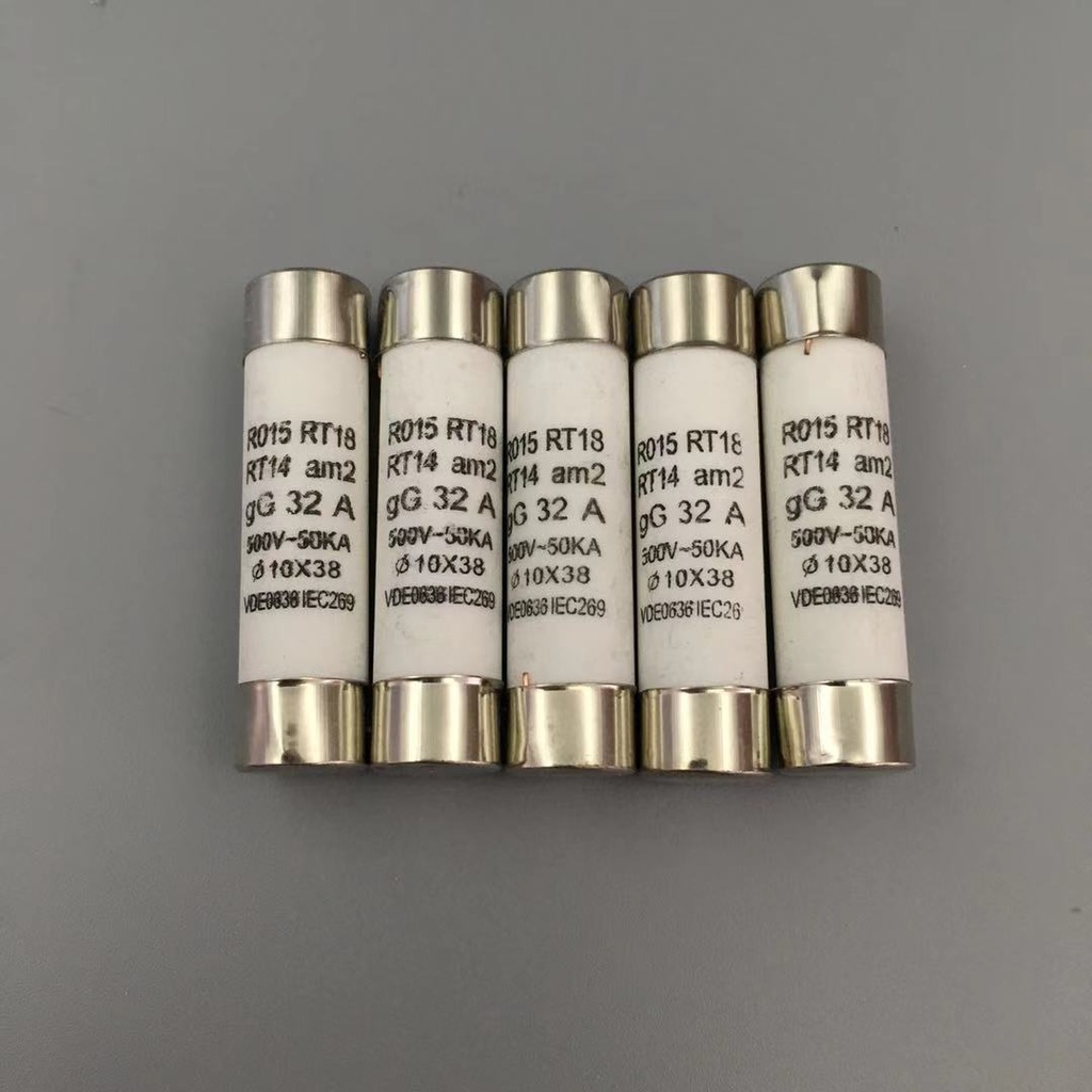 Ruột cầu chì sứ 10x38mm 500V RO15 RT18
