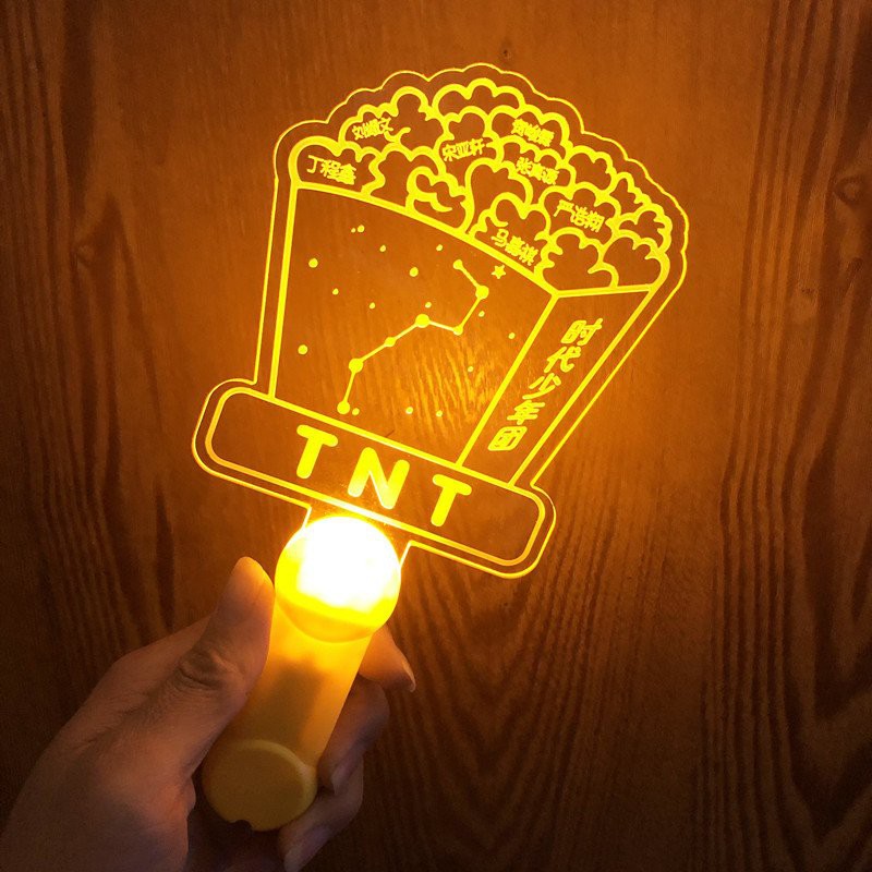 Lightstick cầm tay TNT THỜI ĐẠI THIẾU NIÊN ĐOÀN gậy cổ vũ phát ánh sáng idol thần tượng