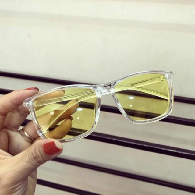 Kính trong các màu siêu hot | BigBuy360 - bigbuy360.vn