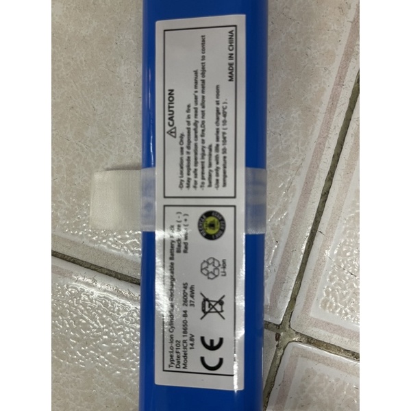 Pin robot hút bụi MEDION