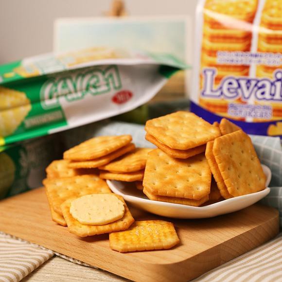 Bánh Quy YBC Kẹp Kem Nhật Bản 148g ( 5 vị )