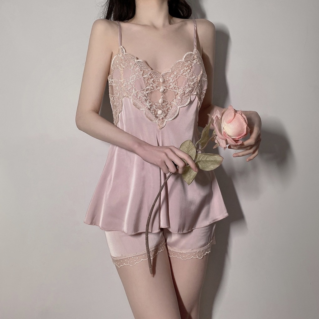 Bộ Đồ Ngủ Áo Hai Dây Phối Ren + Quần Short Vải Lụa Thời Trang Quyến Rũ Cho Nữ